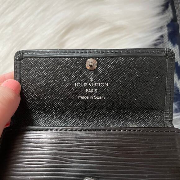 Louis Vuitton 4 Key Holder Chain Wallet Black Epi Leather SLG - Picture 6 of 9